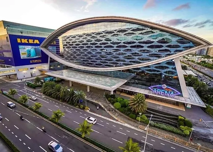 In Pasay Near Moa, Naia, Ikea, Dfa & Okada Apartment Manila