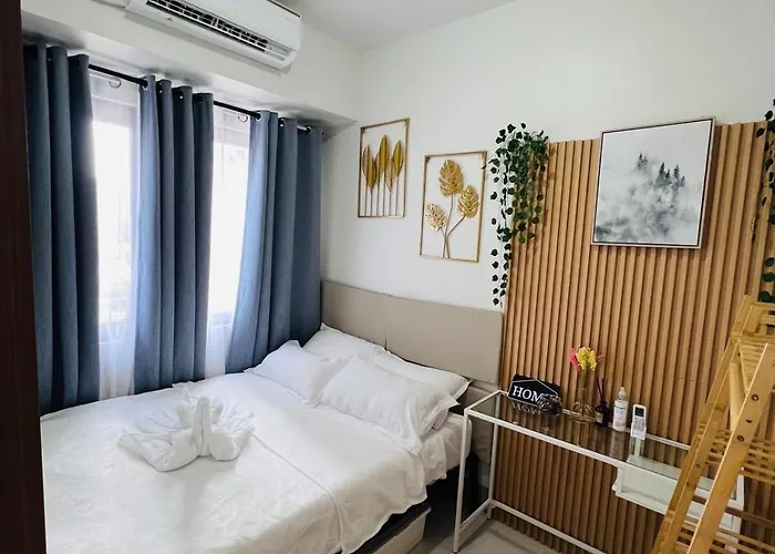 In Pasay Near Moa, Naia, Ikea, Dfa & Okada Apartment *