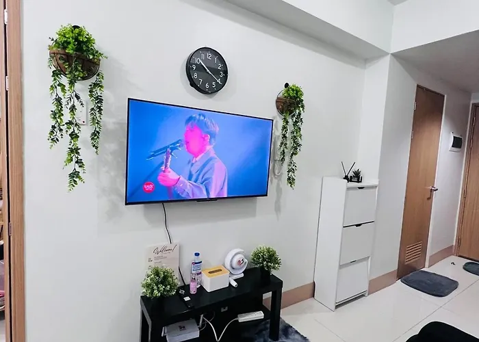 In Pasay Near Moa, Naia, Ikea, Dfa & Okada Apartment *